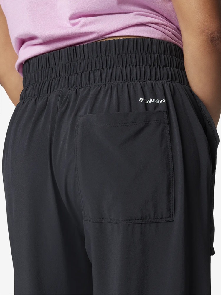 Брюки женские Columbia BOUNDLESS BEAUTY™ WIDE CAPRI черные 2072991-010 изображение 6