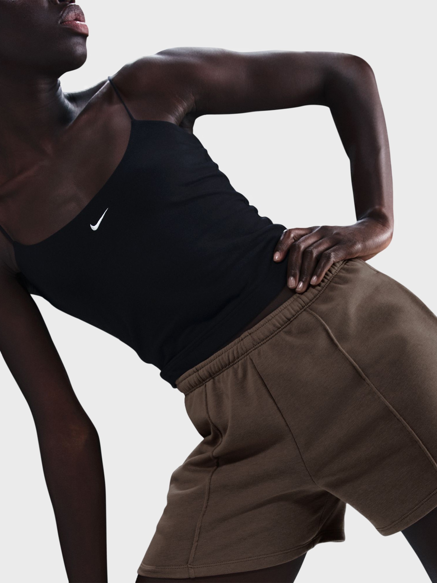 Шорты женские Nike W NSW NK CHLL FT MR 4IN SHORT коричневые HF6940-233 изображение 6