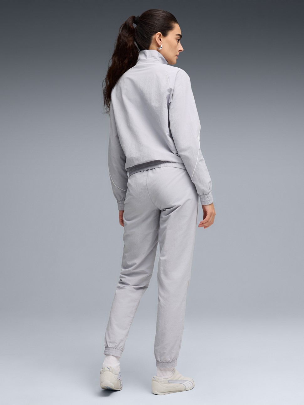 Костюм жіночий Puma Woven Tracksuit cl бузковий 69190782 — фото 3