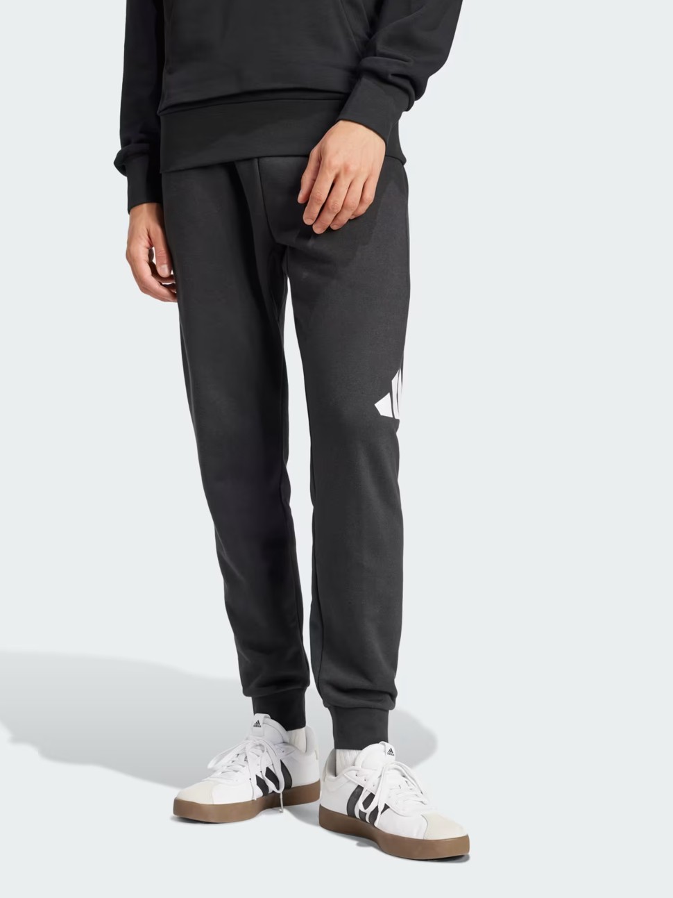 Брюки мужские Adidas M BL FT PT черные IN6163 — фото 2 — Sport City Брюки мужские Adidas M BL FT PT черные IN6163 — фото 2