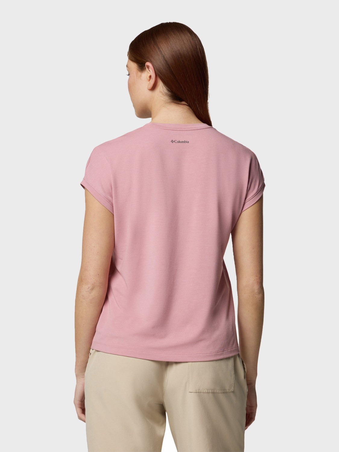 Футболка женская Columbia Boundless Trek™ Short Sleeve Tee розовая 2033481-659 изображение 4