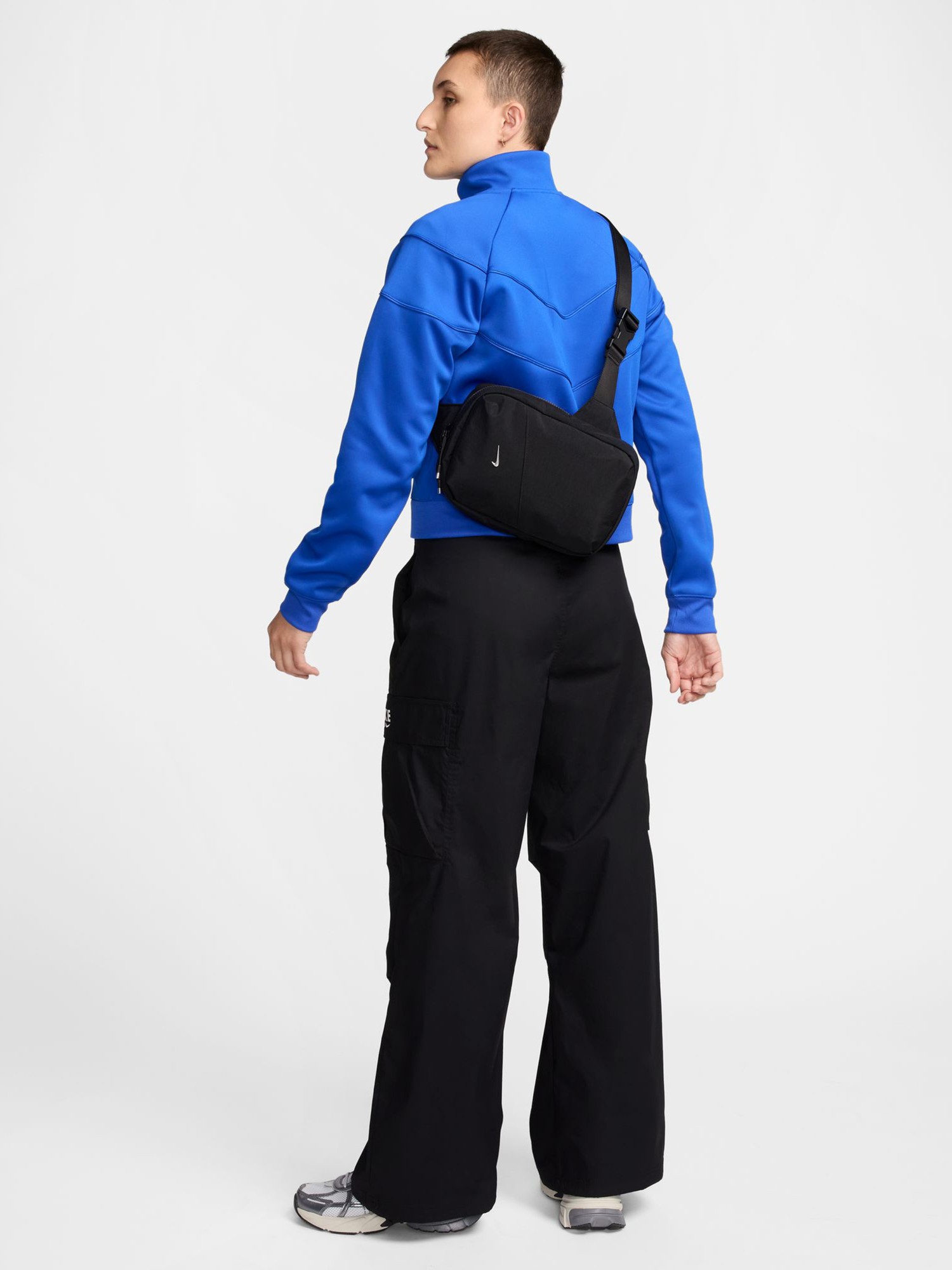 Сумка  Nike NK AURA CROSSBODY чорна HF7038-010 изображение 7