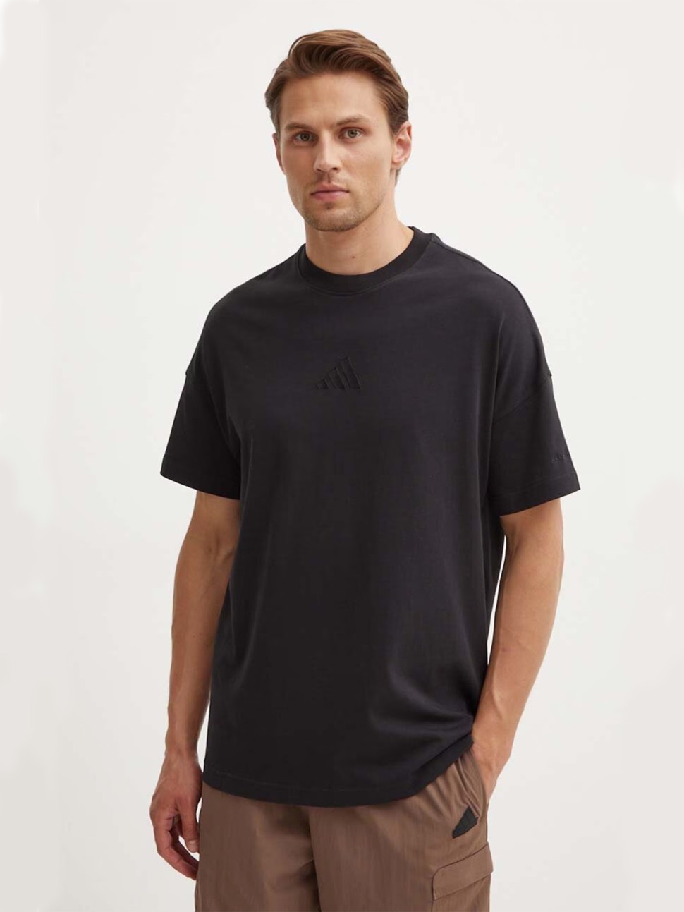Футболка чоловіча Adidas M A SZN T чорна IY4150 — фото 3
