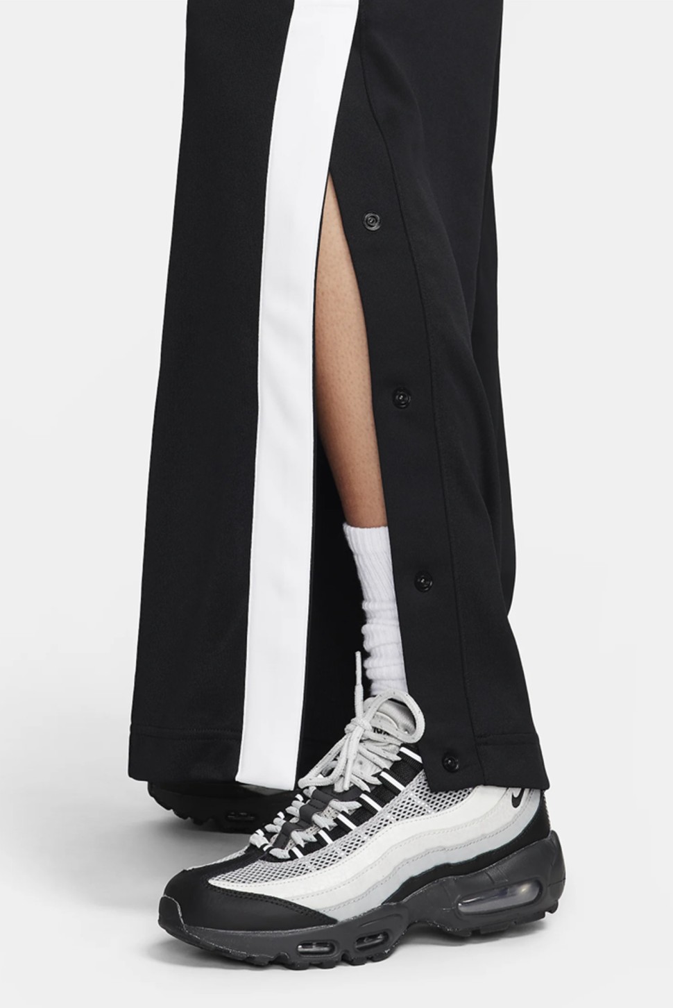 Штани жіночі Nike W NSW PK PANT SW чорні FZ7279-010 — фото 4
