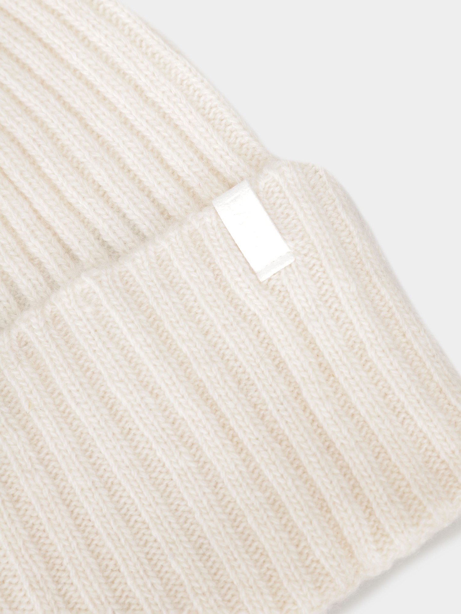 Шапка Larum Yeti белая 542501-100 изображение 4