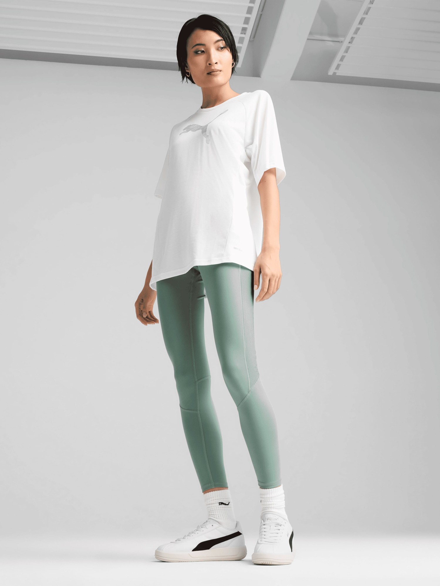 Футболка женская Puma EVOSTRIPE Relaxed Tee белая 68504802 изображение 4