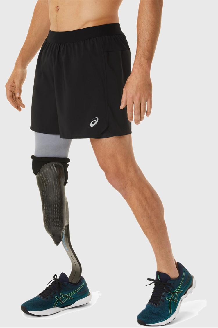 Шорти чоловічі Asics ROAD 2-N-1 5IN SHORT чорні 2011C388-002 изображение 2