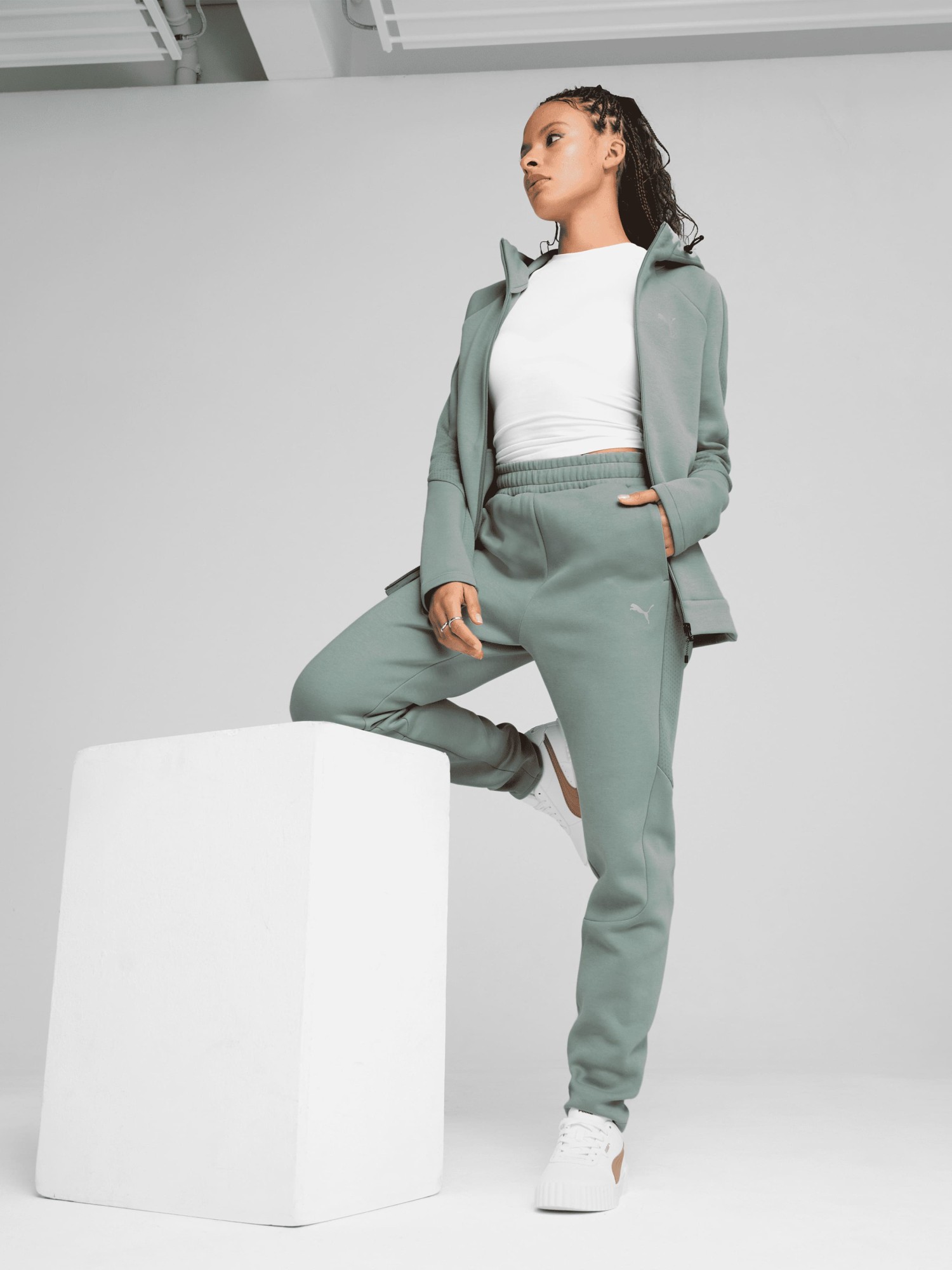 Толстовка жіноча Puma EVOSTRIPE Full-Zip Hoodie зелена 68505030 изображение 6