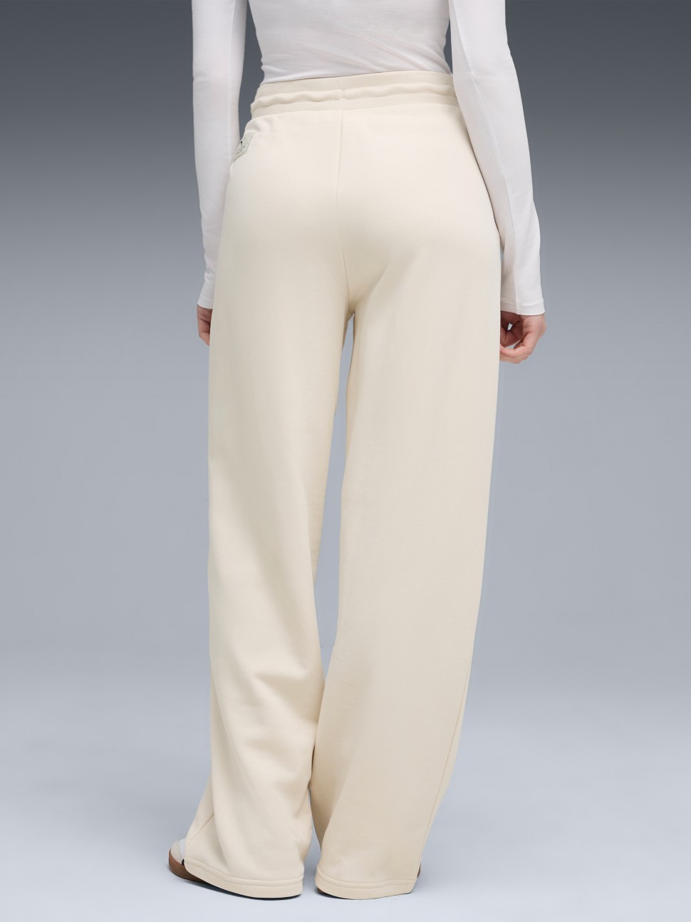 Штани жіночі Puma CLASS Comfort Pinnacle High-Waist Straight Pants TR молочні 68812987 — фото 3
