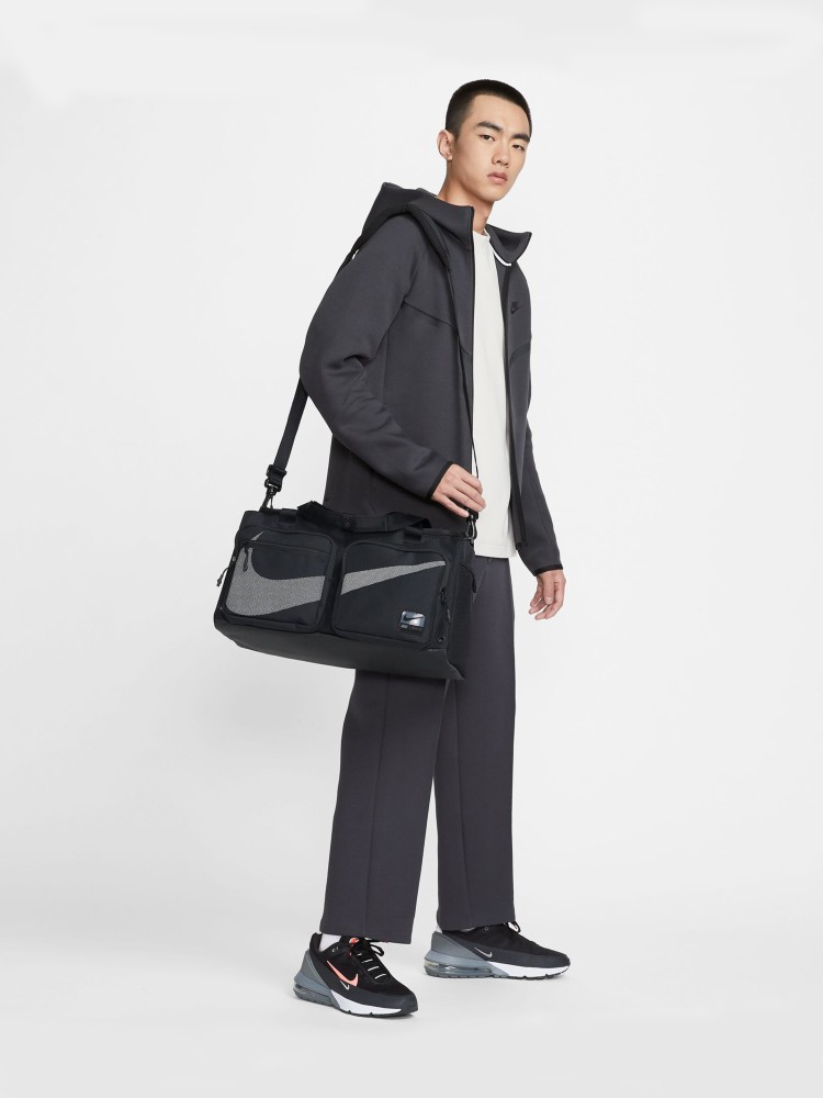 Сумка  Nike NK UTLTY S PWR DUFF - 2.0 GFX черная HF0654-010 изображение 10