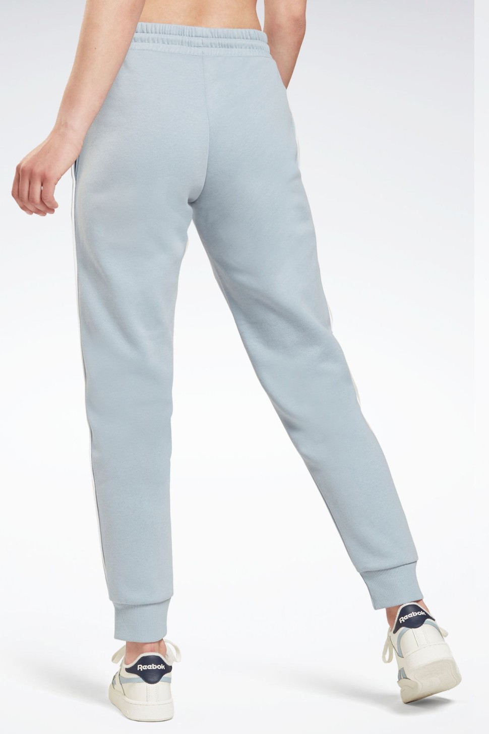 Штани жіночі Reebok Piping Pack Jogger чорні GS9331 — фото 3 — Sport City Штани жіночі Reebok Piping Pack Jogger чорні GS9331 — фото 3