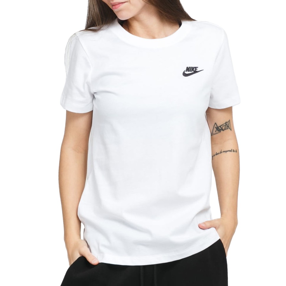Футболка женская Nike W Nsw Club Tee белая DN2393-100 изображение 1