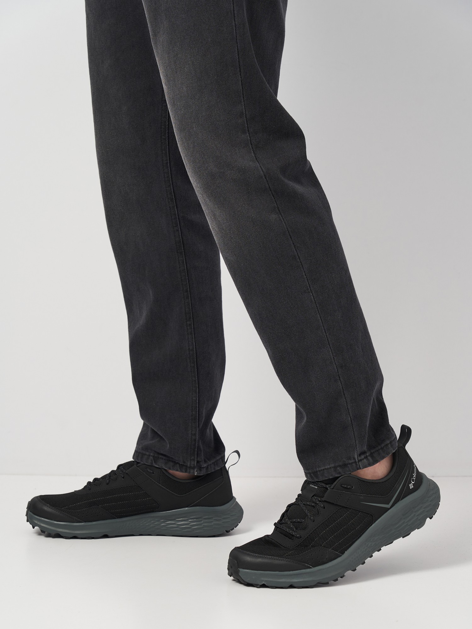 Кросівки чоловічі Columbia VERTISOL TRAIL™ чорні 2062921-012 изображение 8