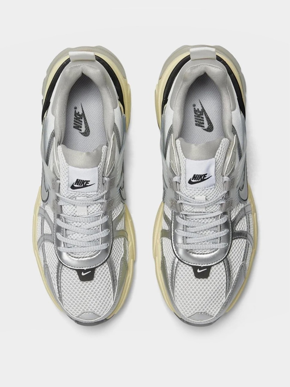 Кросівки жіночі Nike W NIKE V2K RUN сірі FD0736-100 — фото 5