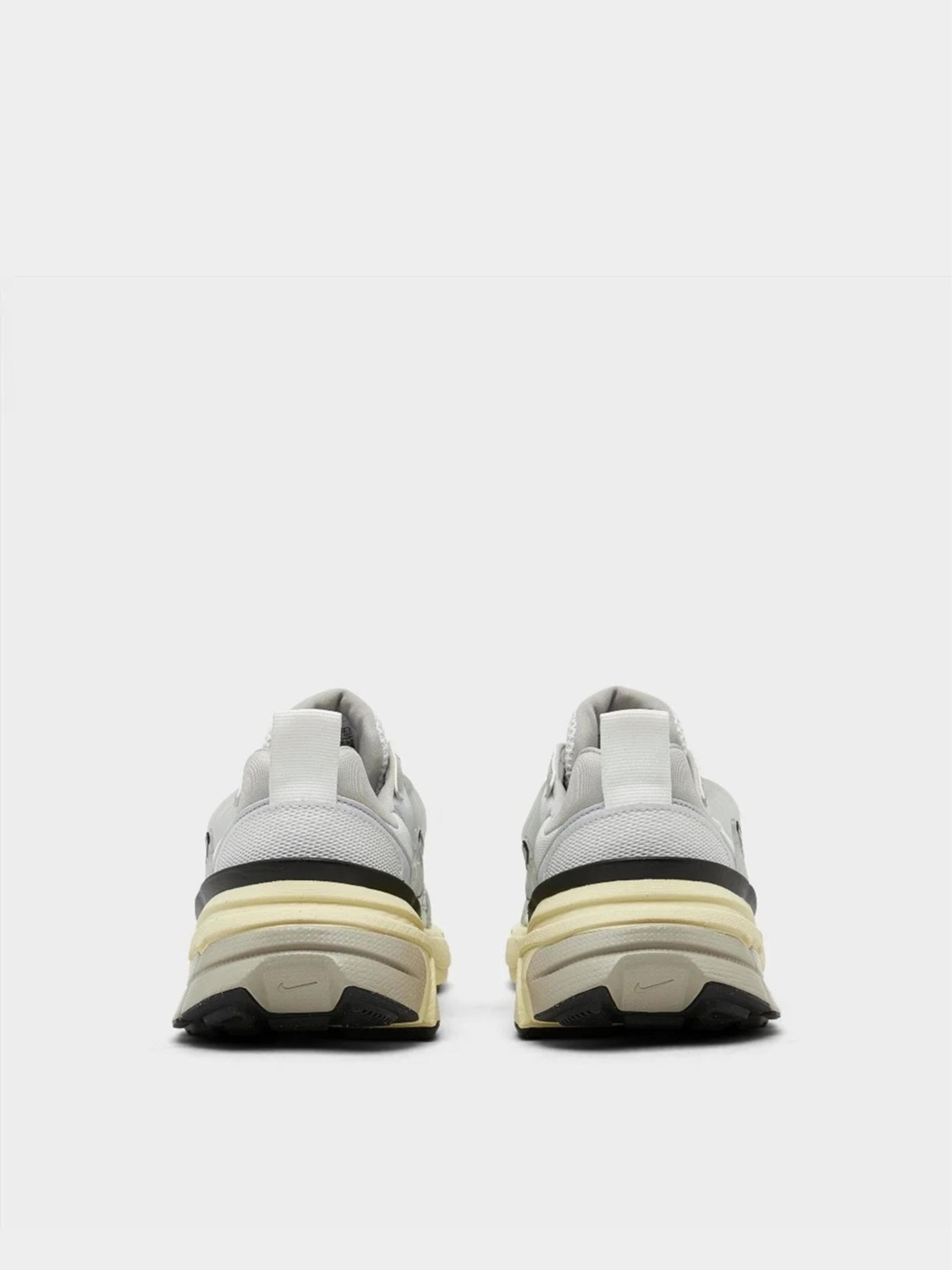 Кросівки жіночі Nike W NIKE V2K RUN сірі FD0736-100 изображение 6