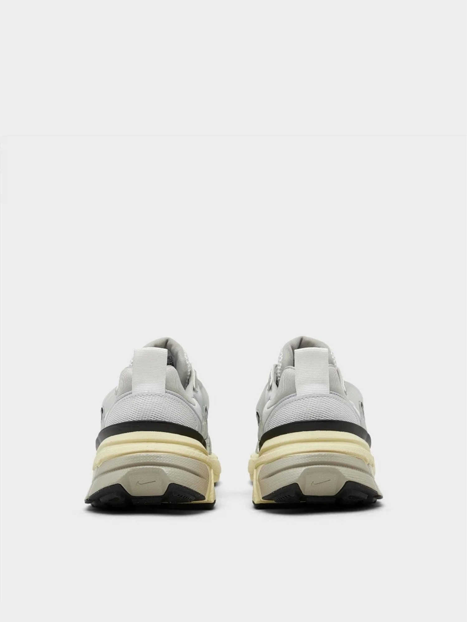 Кроссовки женские Nike W NIKE V2K RUN серые FD0736-100 изображение 6