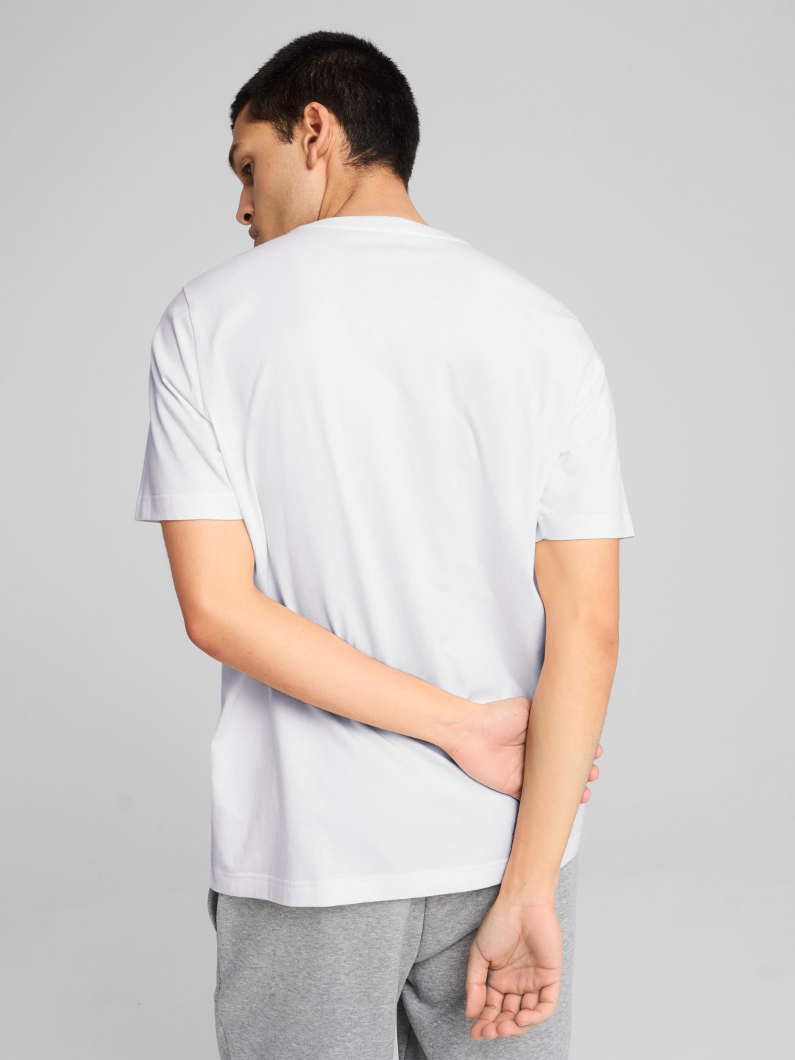 Футболка чоловіча Puma ESS Small No. 1 Logo Tee біла 68253402 изображение 3