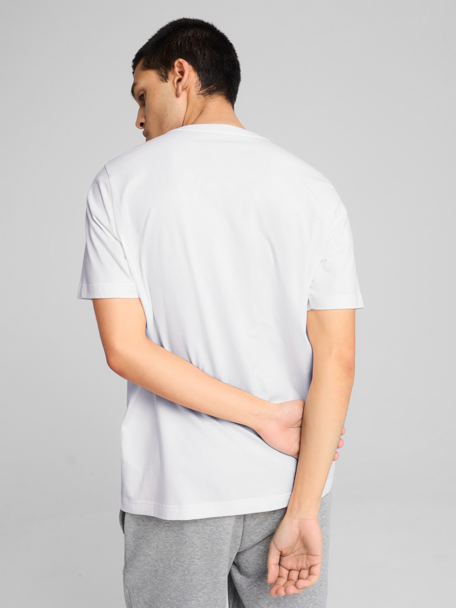 Футболка мужская Puma ESS Small No. 1 Logo Tee белая 68253402 изображение 3