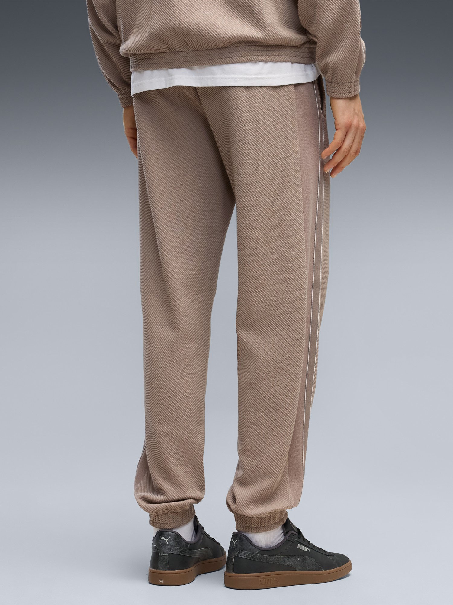 Брюки мужские Puma CLASS Material Sweatpants cl бежевые 69430081 изображение 3