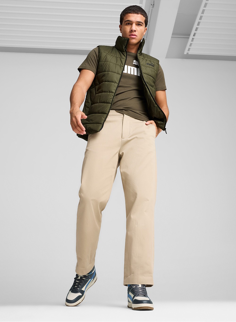 Жилет чоловічий Puma ESS Padded Vest оливковий 84893970 изображение 3