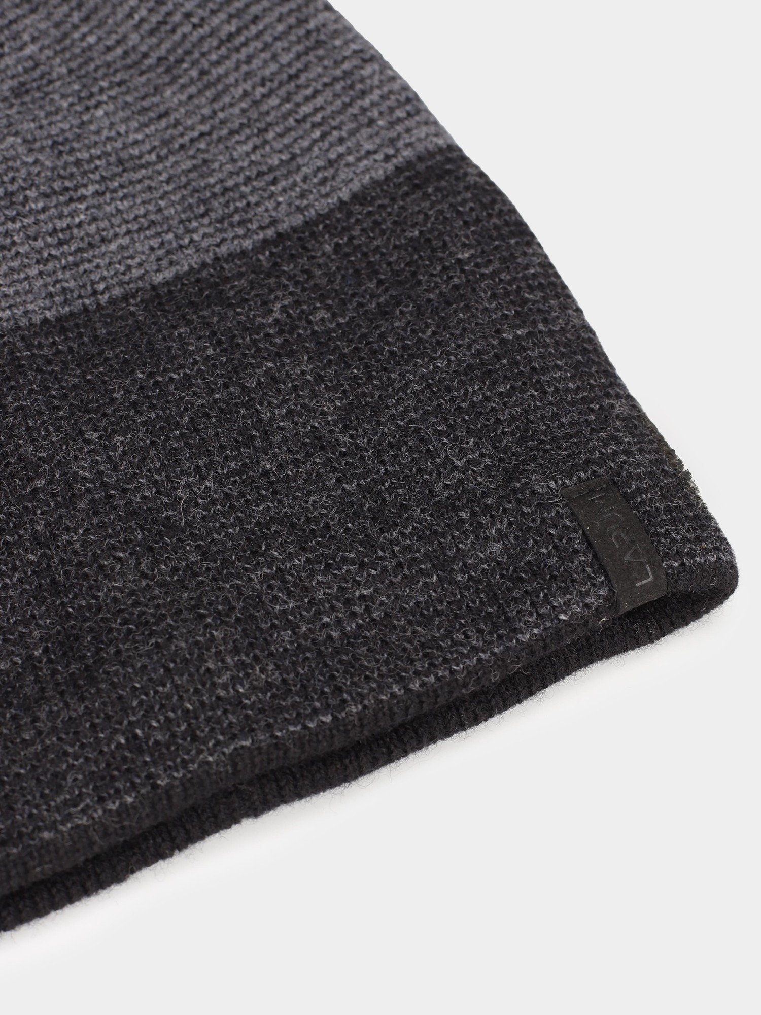 Шапка Larum Whirl черная 542503-010 изображение 4