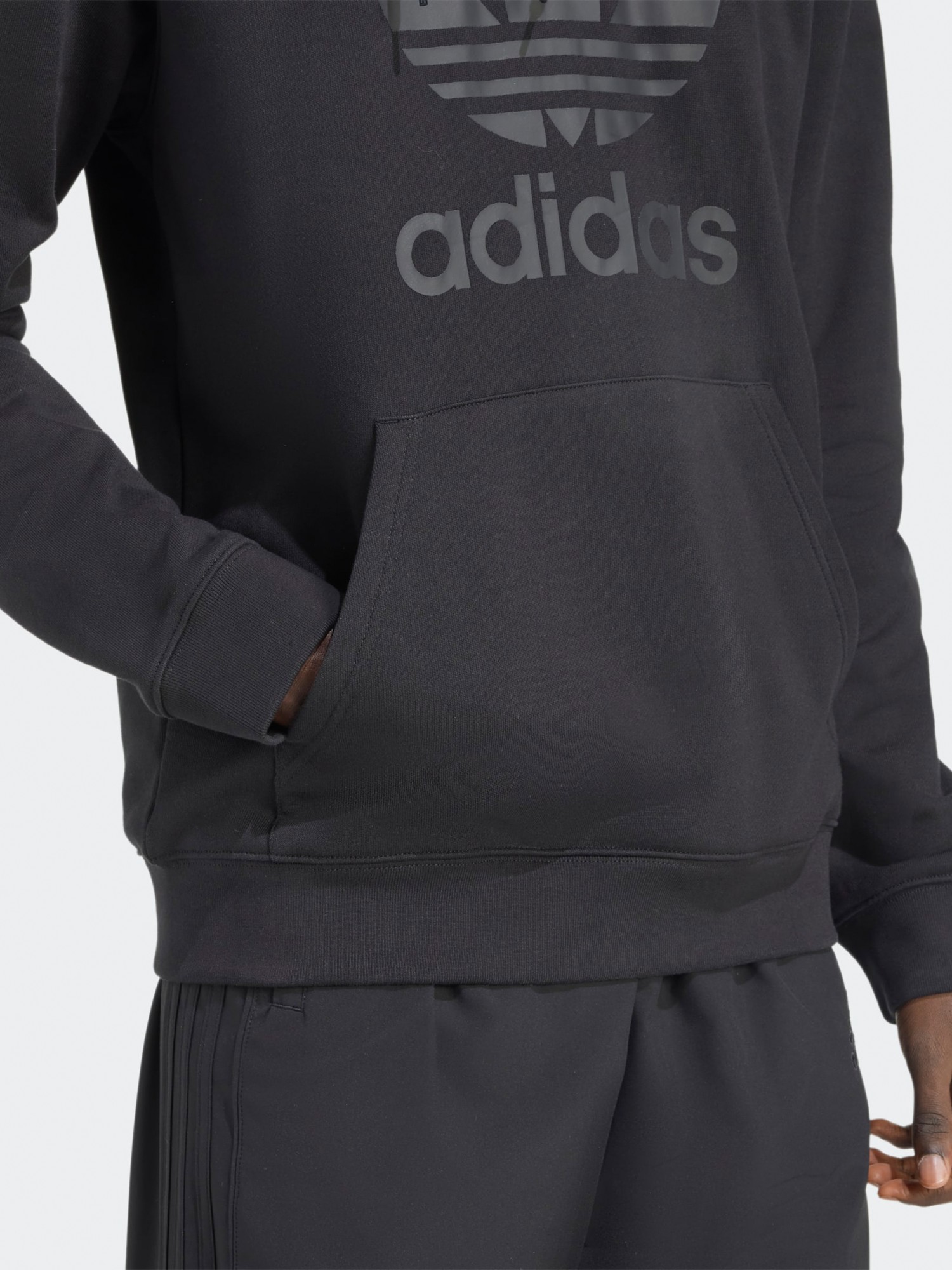 Толстовка чоловіча Adidas TREFOIL HOODY чорна JY3766 изображение 5