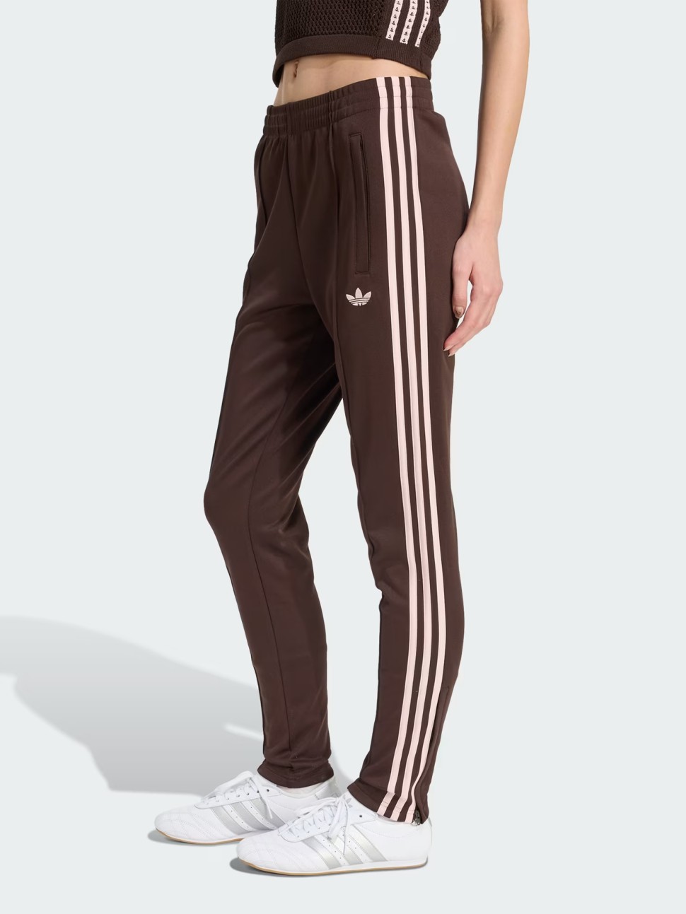 Брюки женские Adidas SST TP коричневые KD3790 — фото 3 — Sport City Брюки женские Adidas SST TP коричневые KD3790 — фото 3
