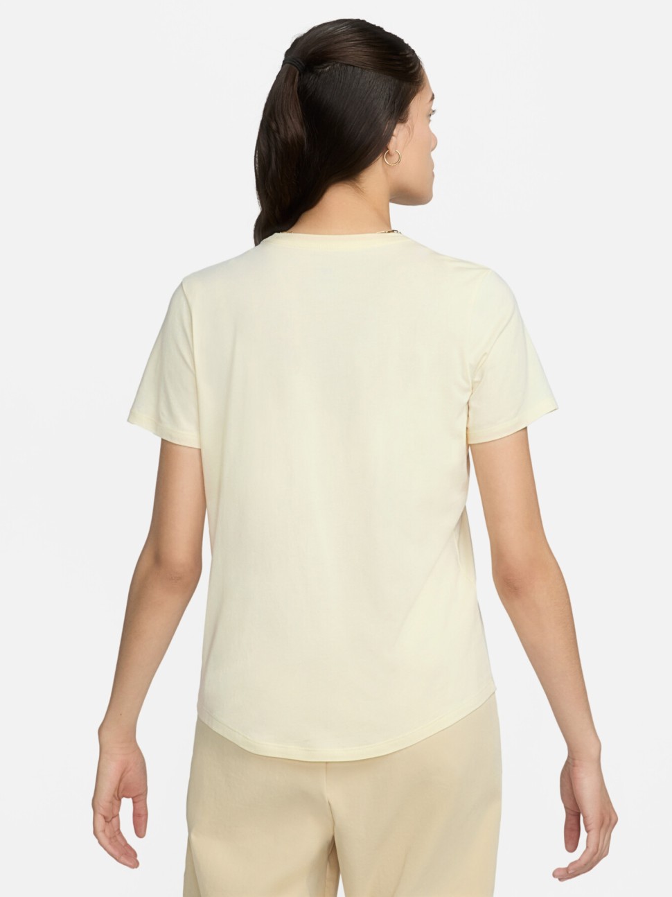 Футболка жіноча Nike W NSW CLUB SS TEE бежева DX7902-113 — фото 3