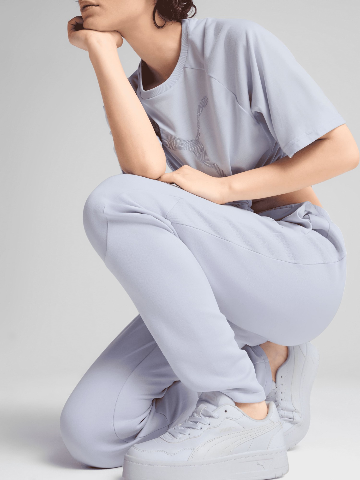 Штани жіночі Puma EVOSTRIPE Sweatpants блакитні 68505147 изображение 5