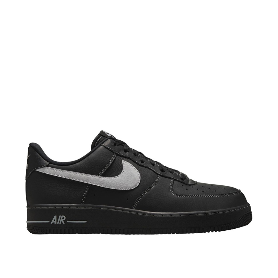 Кросівки чоловічі Nike AIR FORCE 1 07 LV8 чорні HQ2037-006 изображение 1