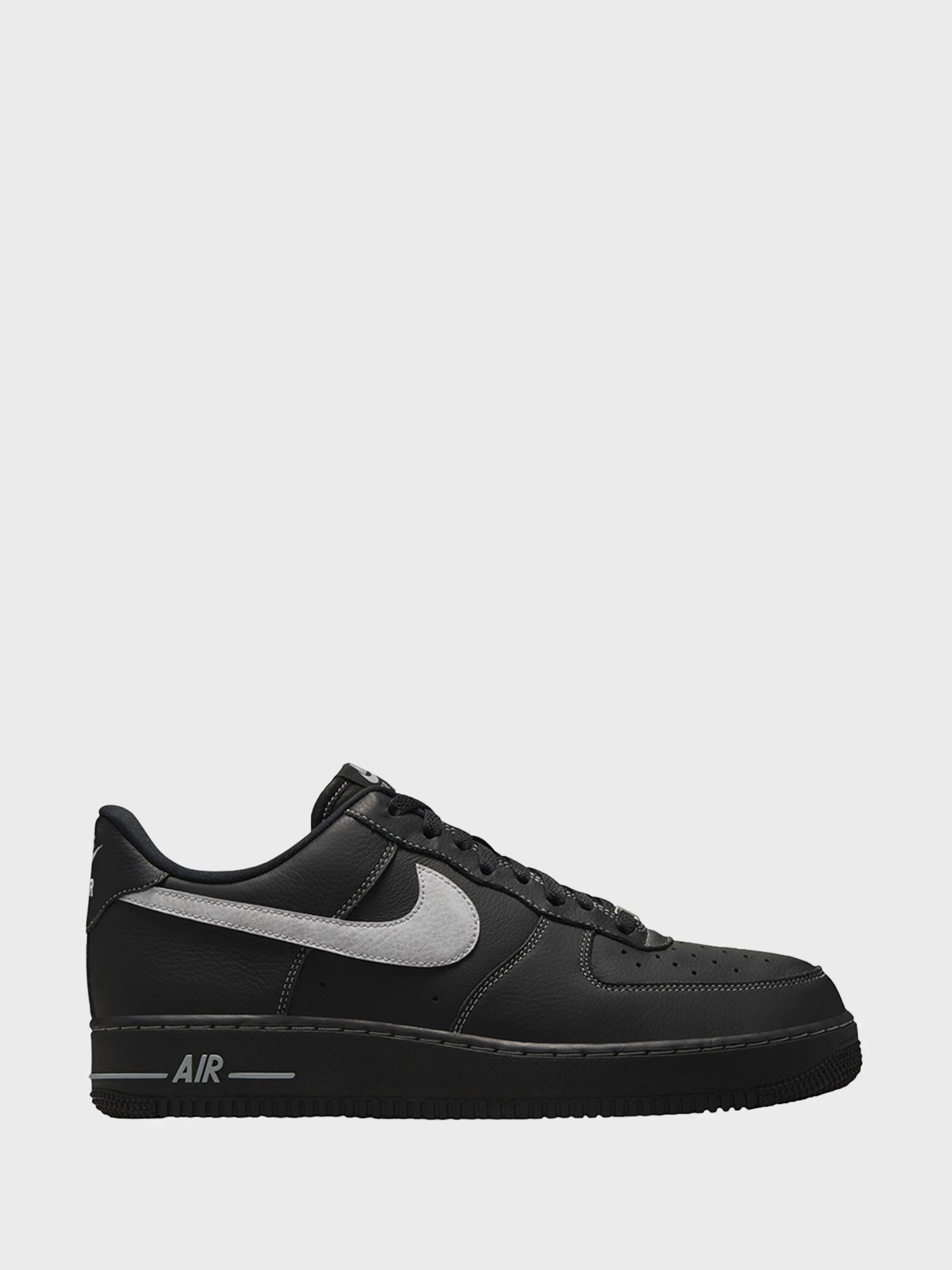 Кроссовки мужские Nike AIR FORCE 1 07 LV8 черные HQ2037-006 изображение 2