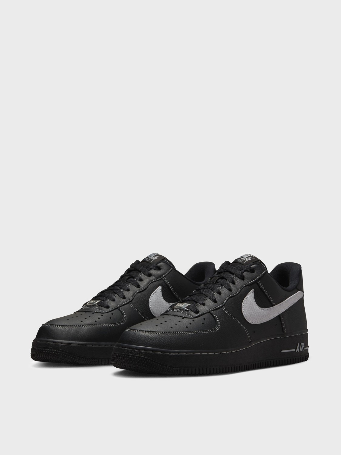 Кросівки чоловічі Nike AIR FORCE 1 07 LV8 чорні HQ2037-006 изображение 3
