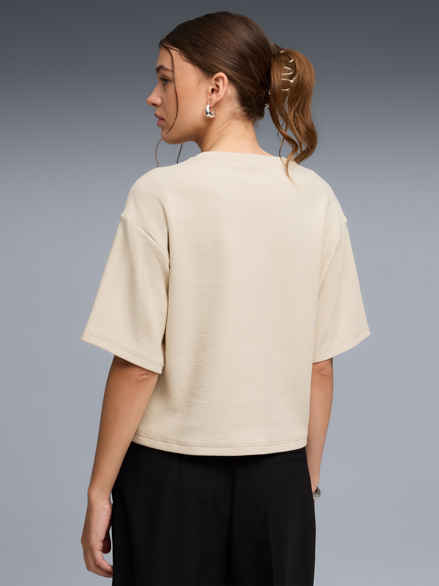 Футболка женская Puma ESS ELEVATED Relaxed Tee молочная 69181387 изображение 3