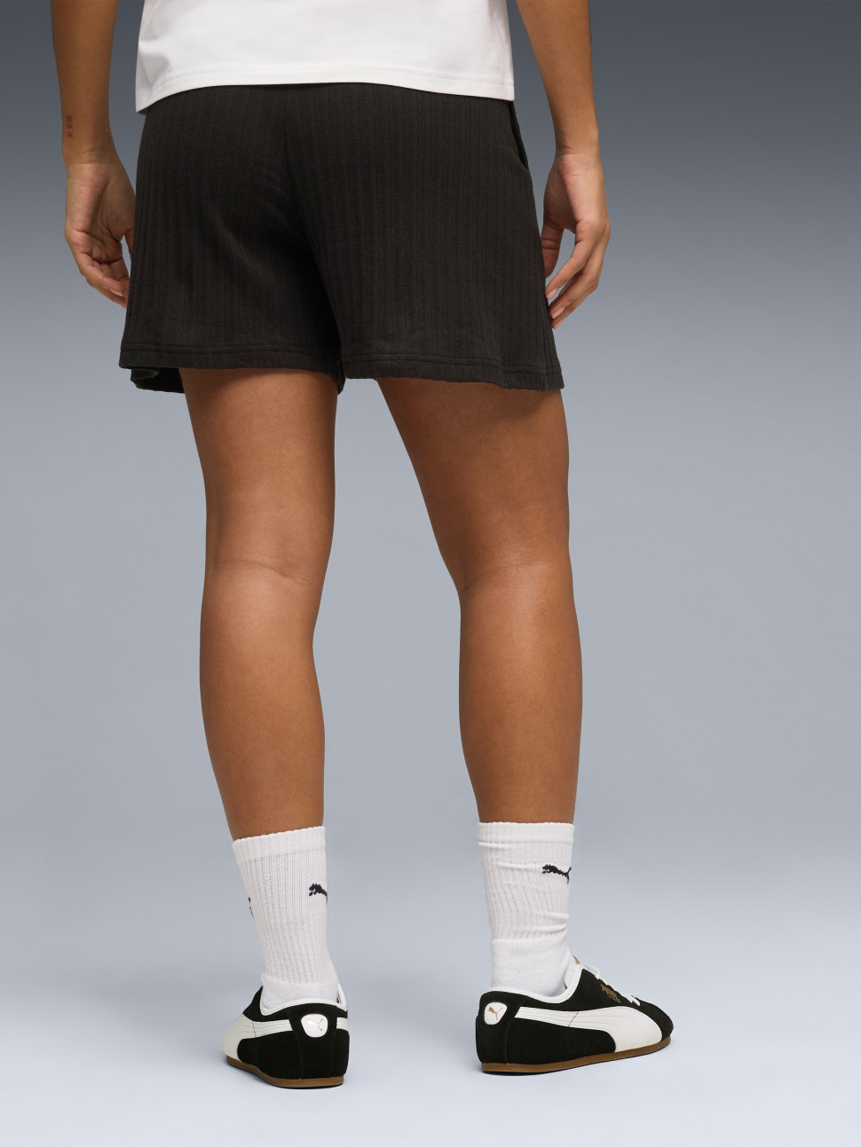 Шорти жіночі Puma HER High-Waist Shorts 5" чорні 69239001 — фото 3