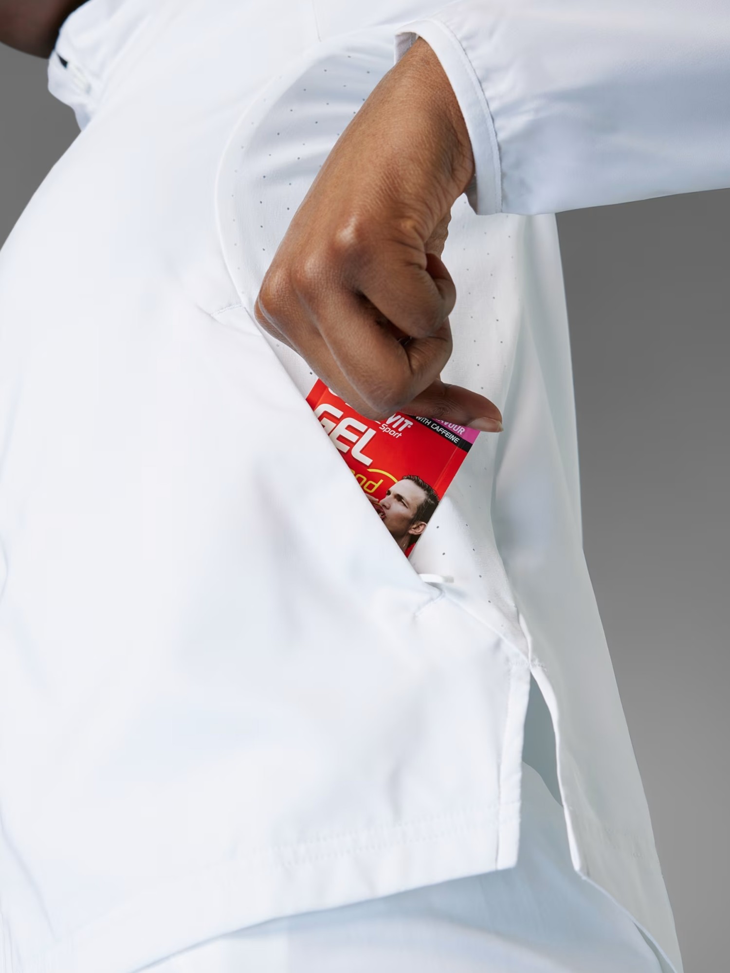 Ветровка женская Adidas ADIZERO E JCKT белая IT7596 изображение 6