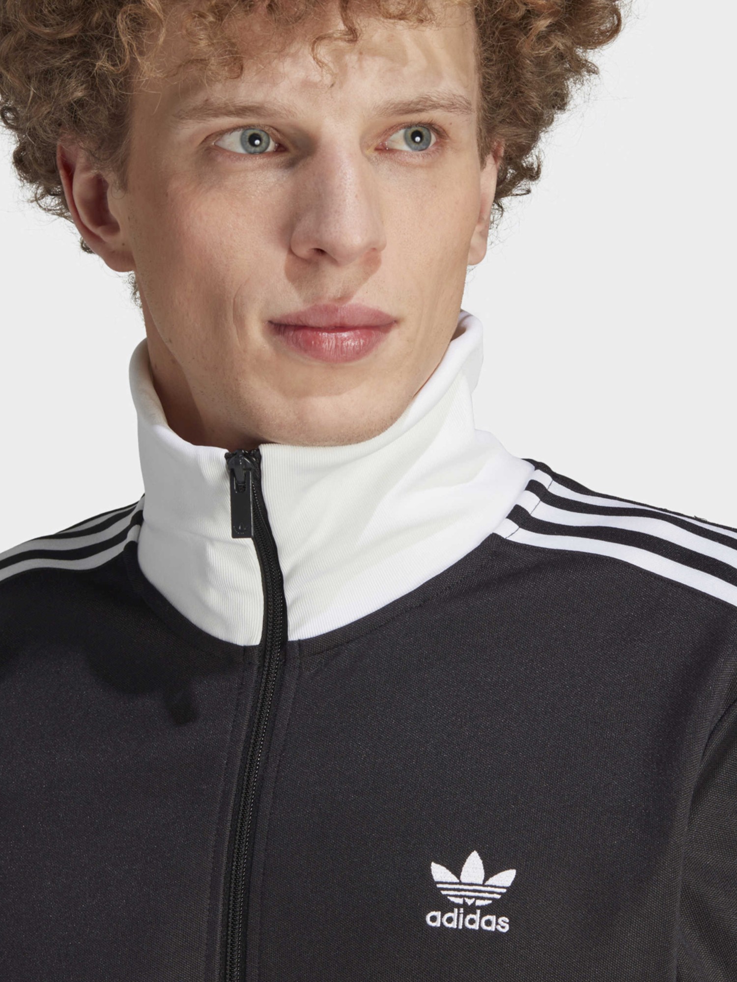 Толстовка мужская Adidas CLASSIC TT черная II5763 изображение 5