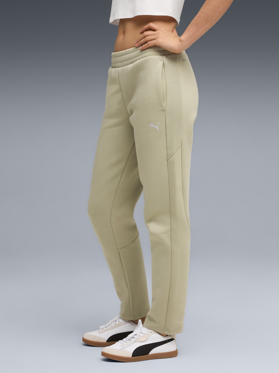 Штани жіночі Puma EVOSTRIPE Sweatpants DK оливкові 68814382 — фото 3