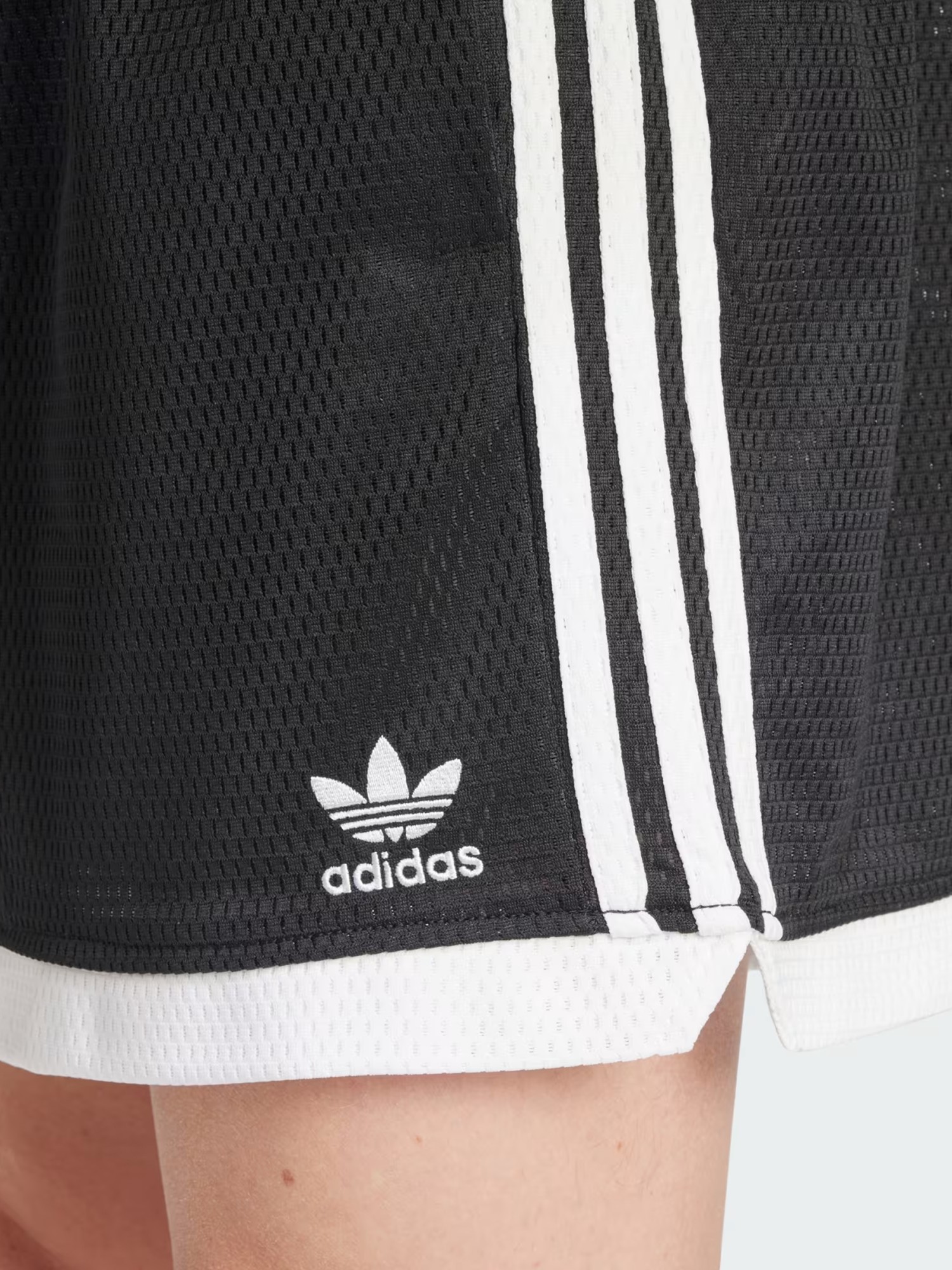 Шорты мужские Adidas Mockeylet short черные IZ4800 изображение 5