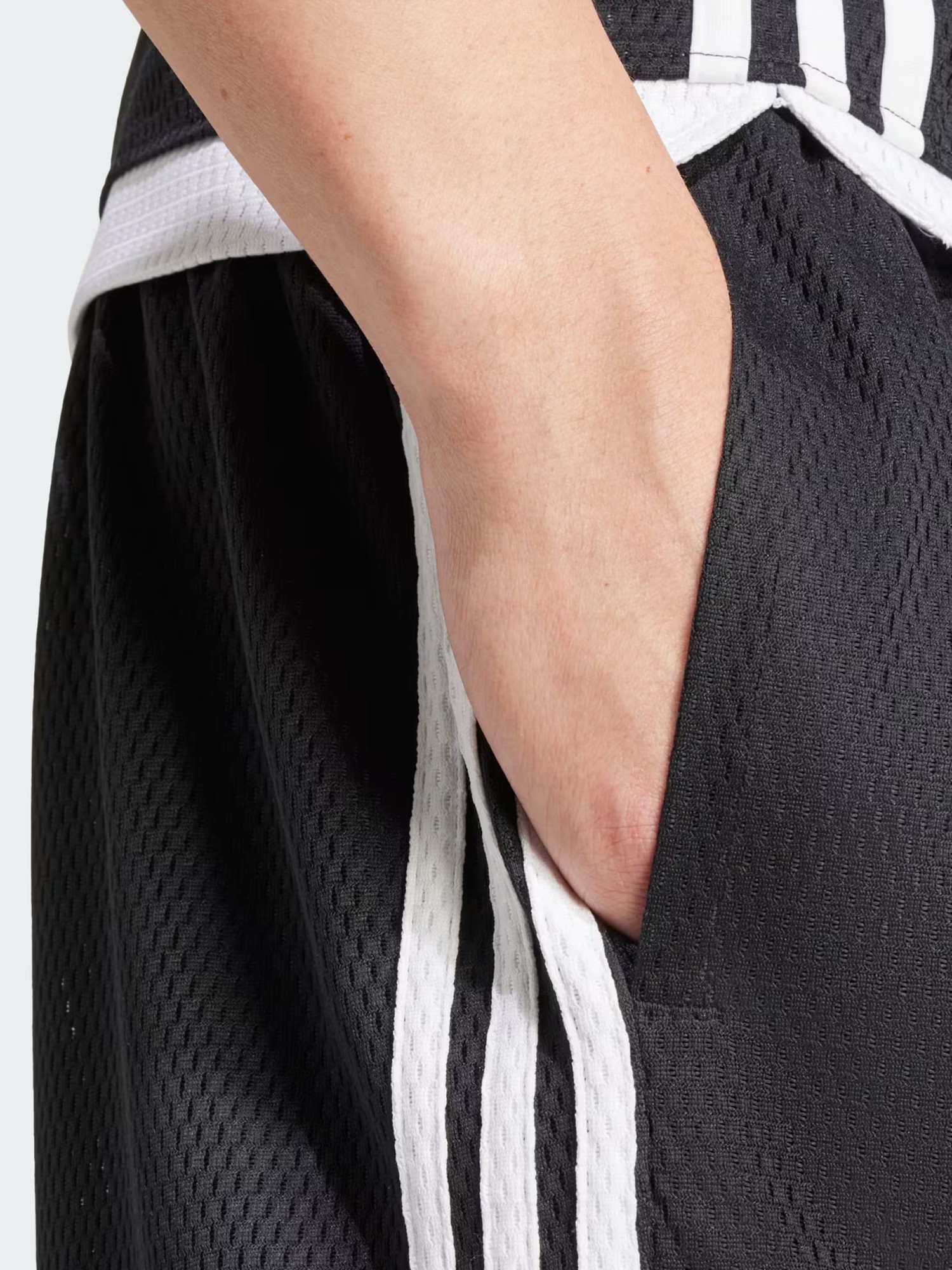 Шорты мужские Adidas Mockeylet short черные IZ4800 изображение 6