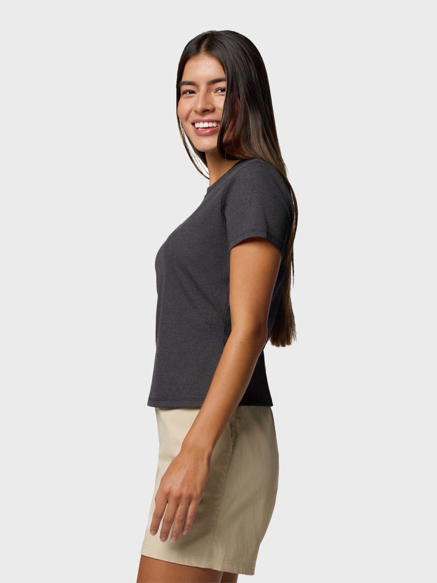 Футболка женская Columbia Columbia Move™ SS Tee черная 2103691-011 изображение 3