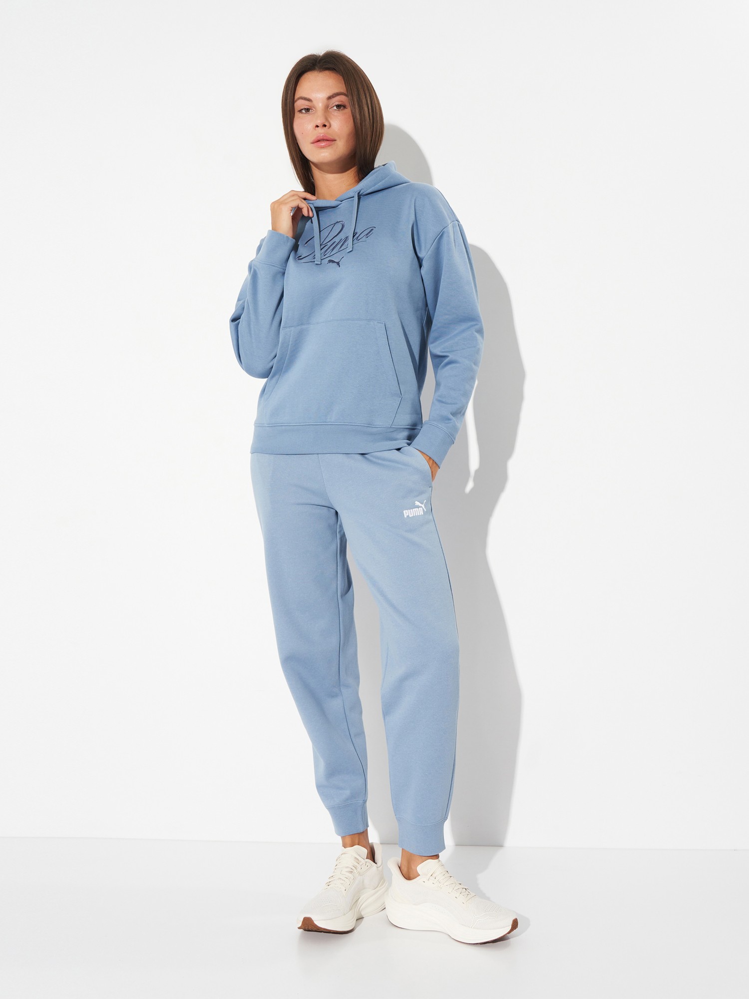 Толстовка жіноча Puma ESS SCRIPT Comfort Hoodie FL блакитна 68807234 изображение 4