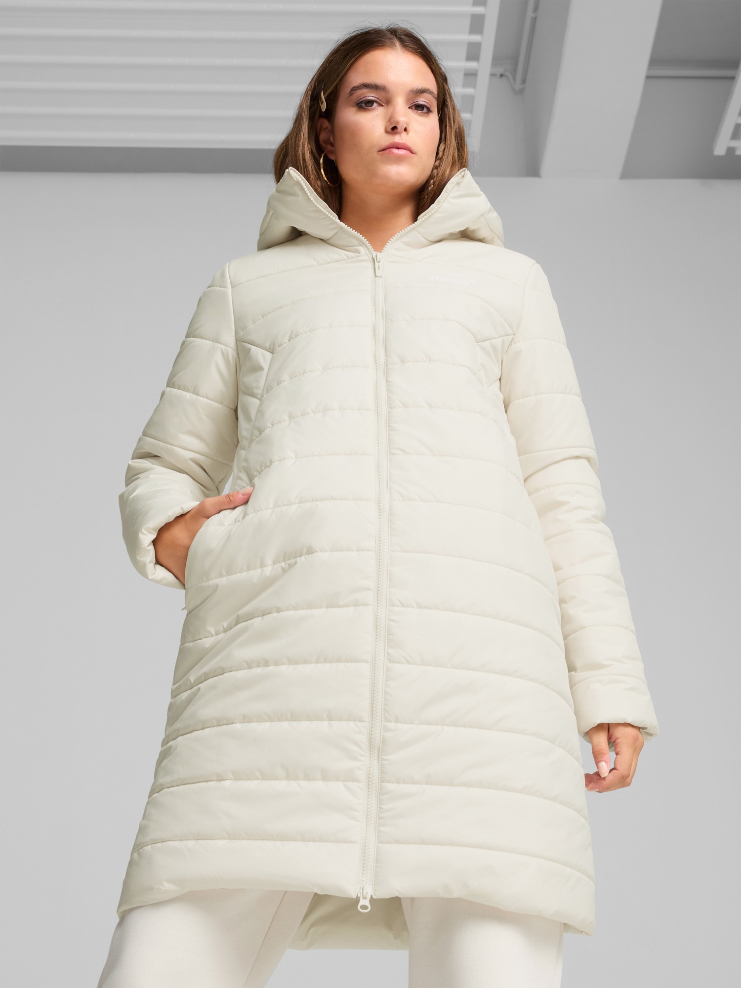 Куртка жіноча Puma ESS Hooded Padded Coat молочна 84894280 изображение 2