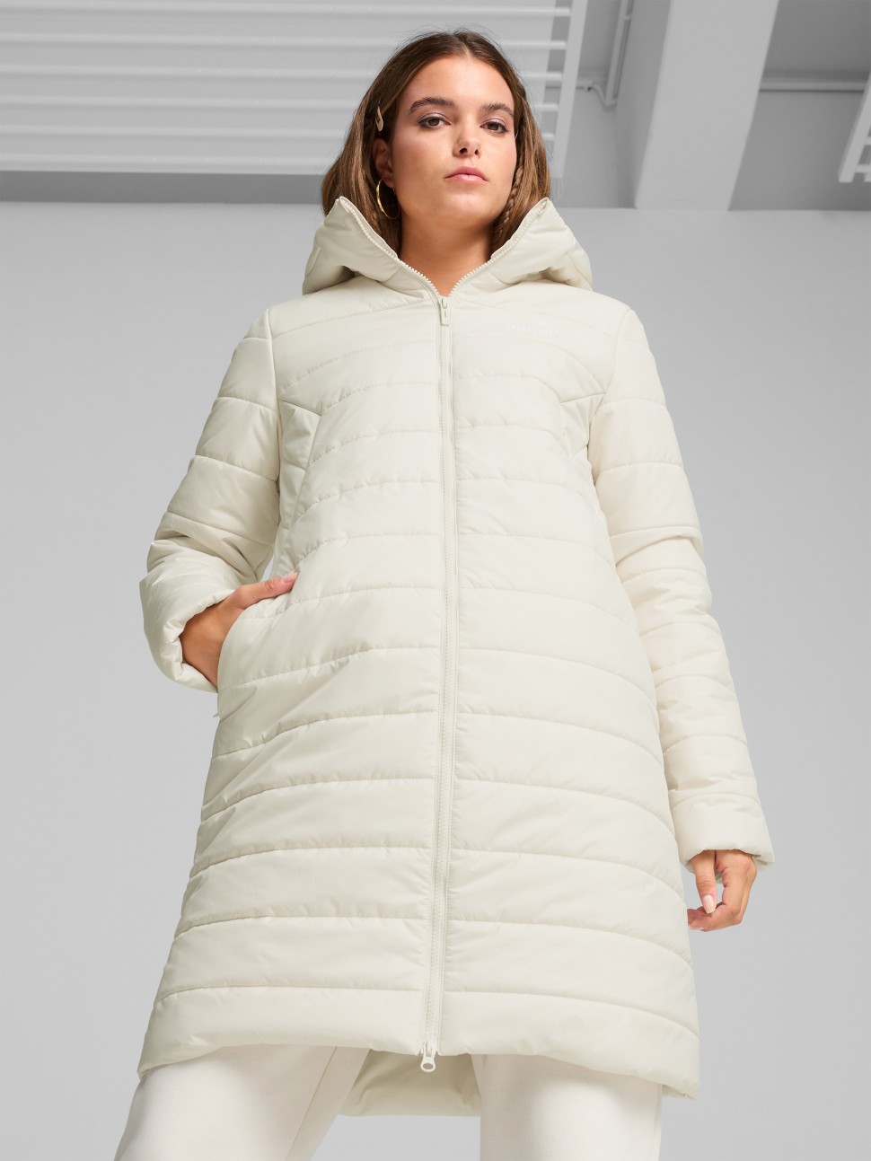 Куртка жіноча Puma ESS Hooded Padded Coat молочна 84894280 — фото 2