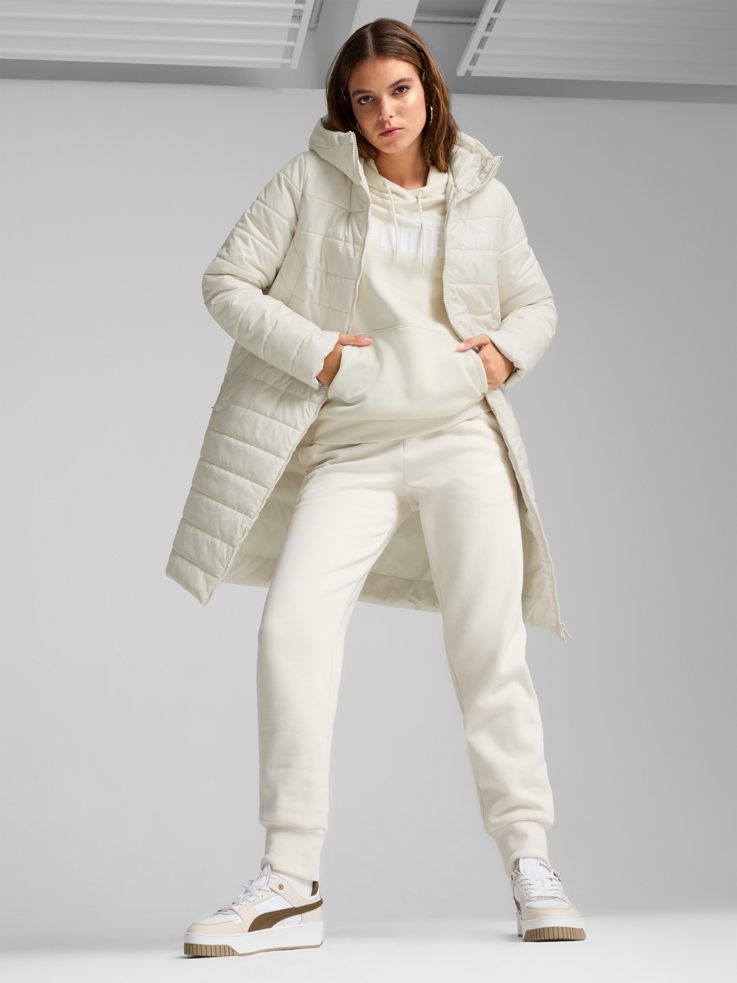 Куртка жіноча Puma ESS Hooded Padded Coat молочна 84894280 изображение 4