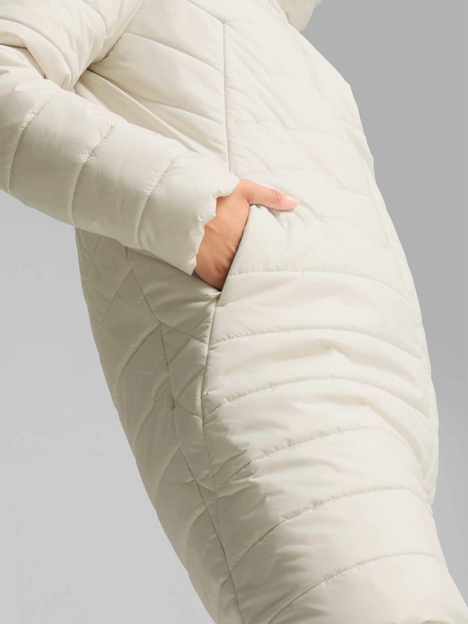 Куртка жіноча Puma ESS Hooded Padded Coat молочна 84894280 изображение 6