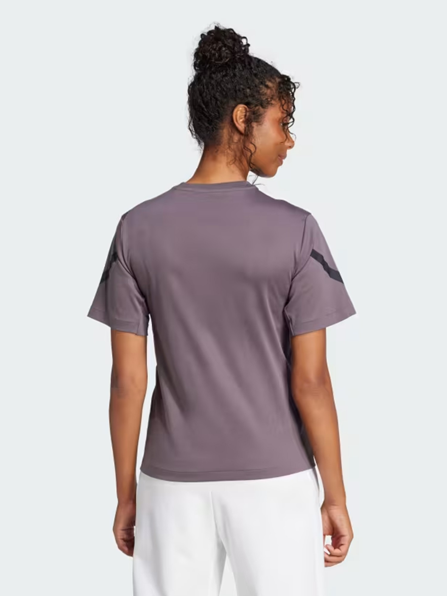 Футболка женская Adidas W Z.N.E. TEE фиолетовая JC5399 изображение 3
