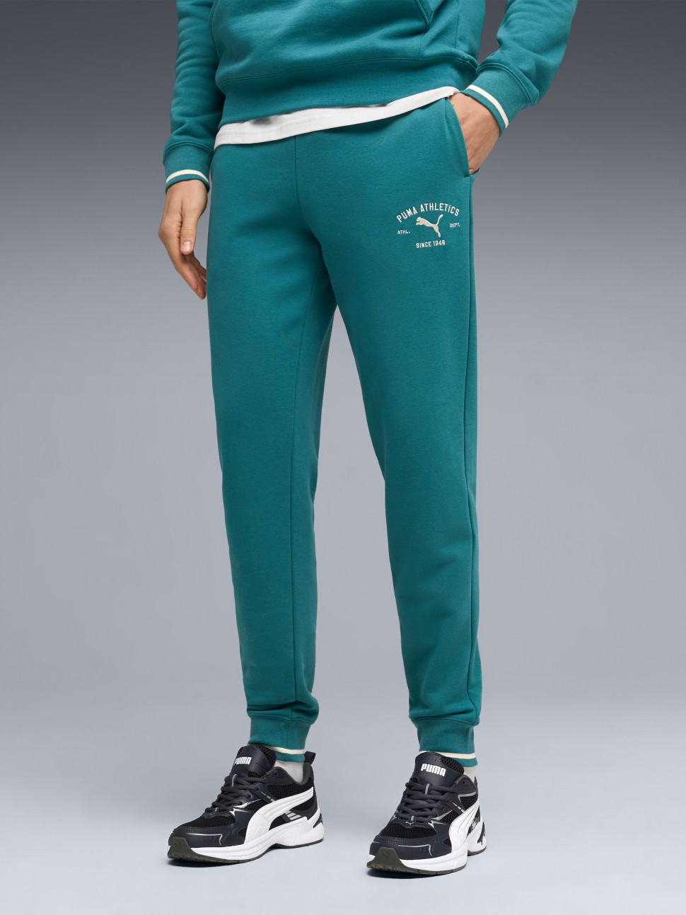 Штани чоловічі Puma CLASS Graphic Sweatpants TR cl зелені 69222941 — фото 2 — Sport City Штани чоловічі Puma CLASS Graphic Sweatpants TR cl зелені 69222941 — фото 2