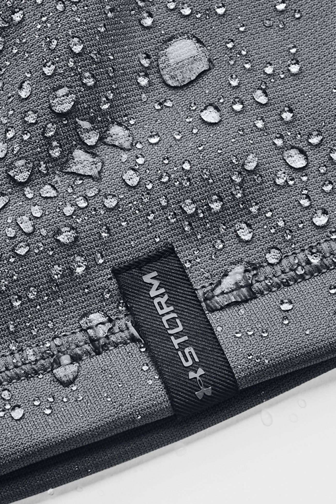 Шапка мужская Under Armour UA Storm Beanie серая 1365918-012 изображение 3