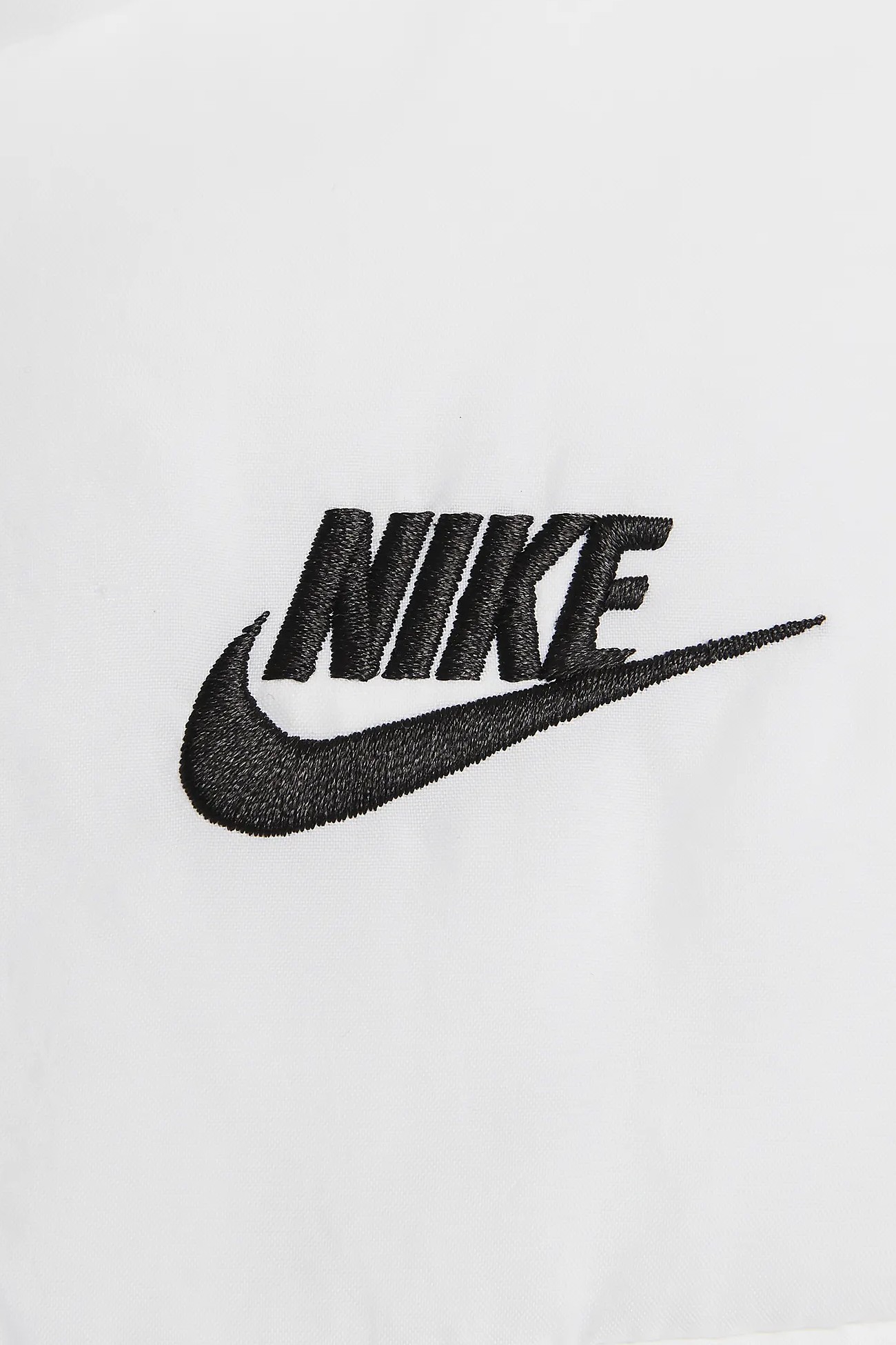 Куртка жіноча Nike W NSW ESSTL THRMR CLSC PUFFER біла FB7672-100 изображение 5