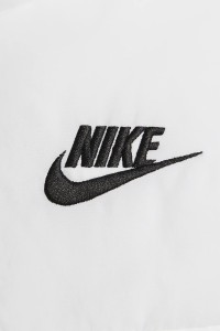 Куртка женская Nike W NSW ESSTL THRMR CLSC PUFFER белая FB7672-100 изображение 5